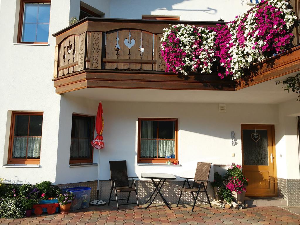 Haus Haas Apartment Lermoos Exterior photo